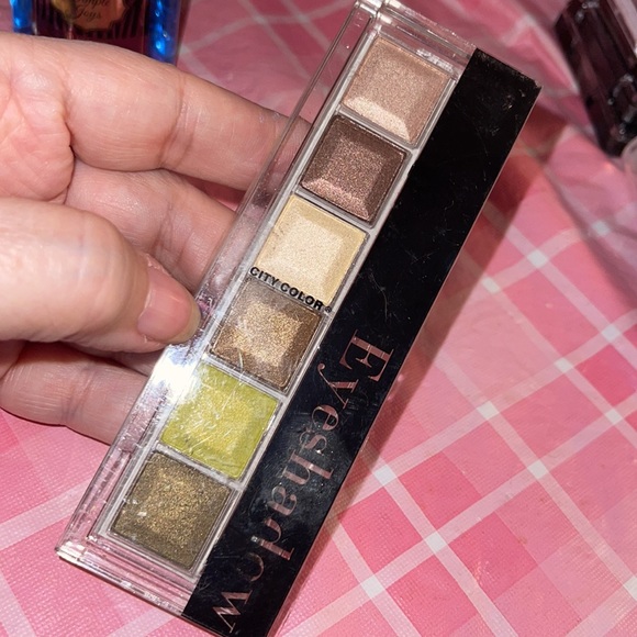 🎈SALE🎈🎀#15.MAKEUP BUNDLE🎀 - Picture 5 of 10